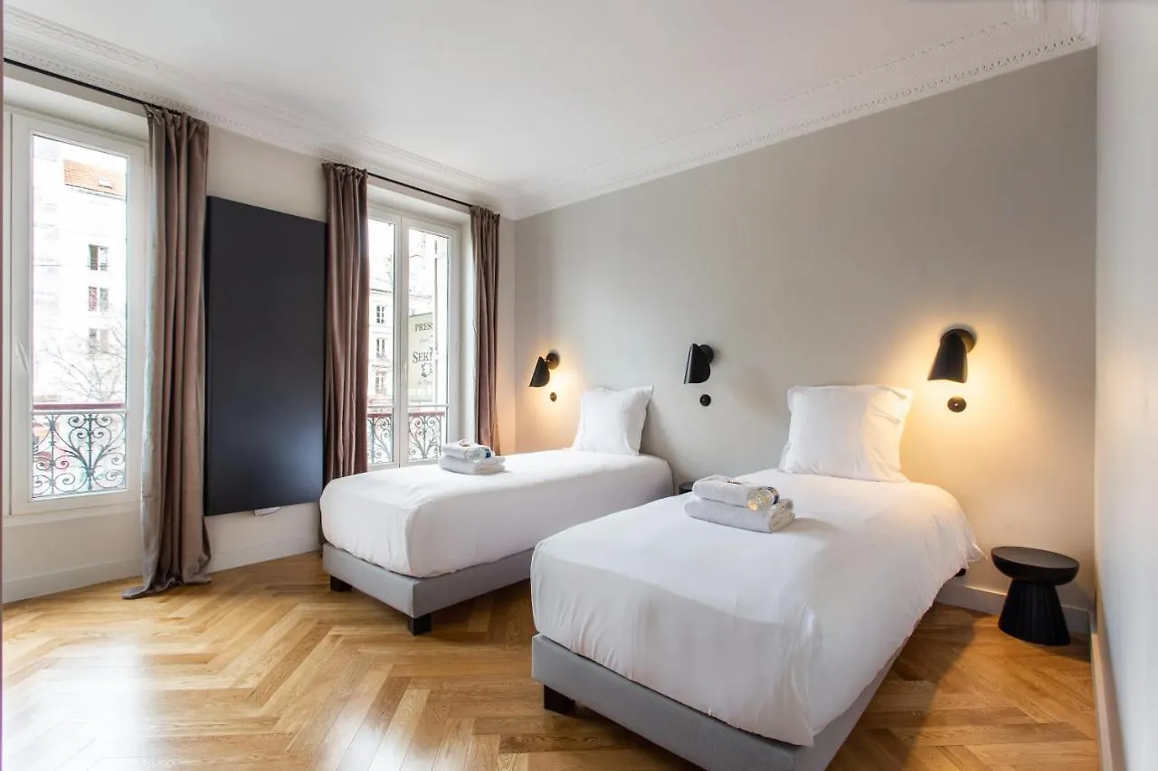 Magnificent - 3br- 8p - Batignolles * Париж