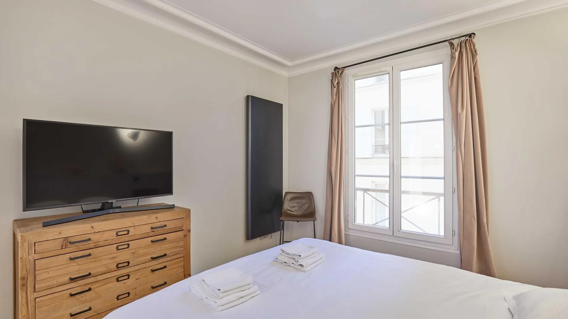 Magnificent - 3br- 8p - Batignolles パリ