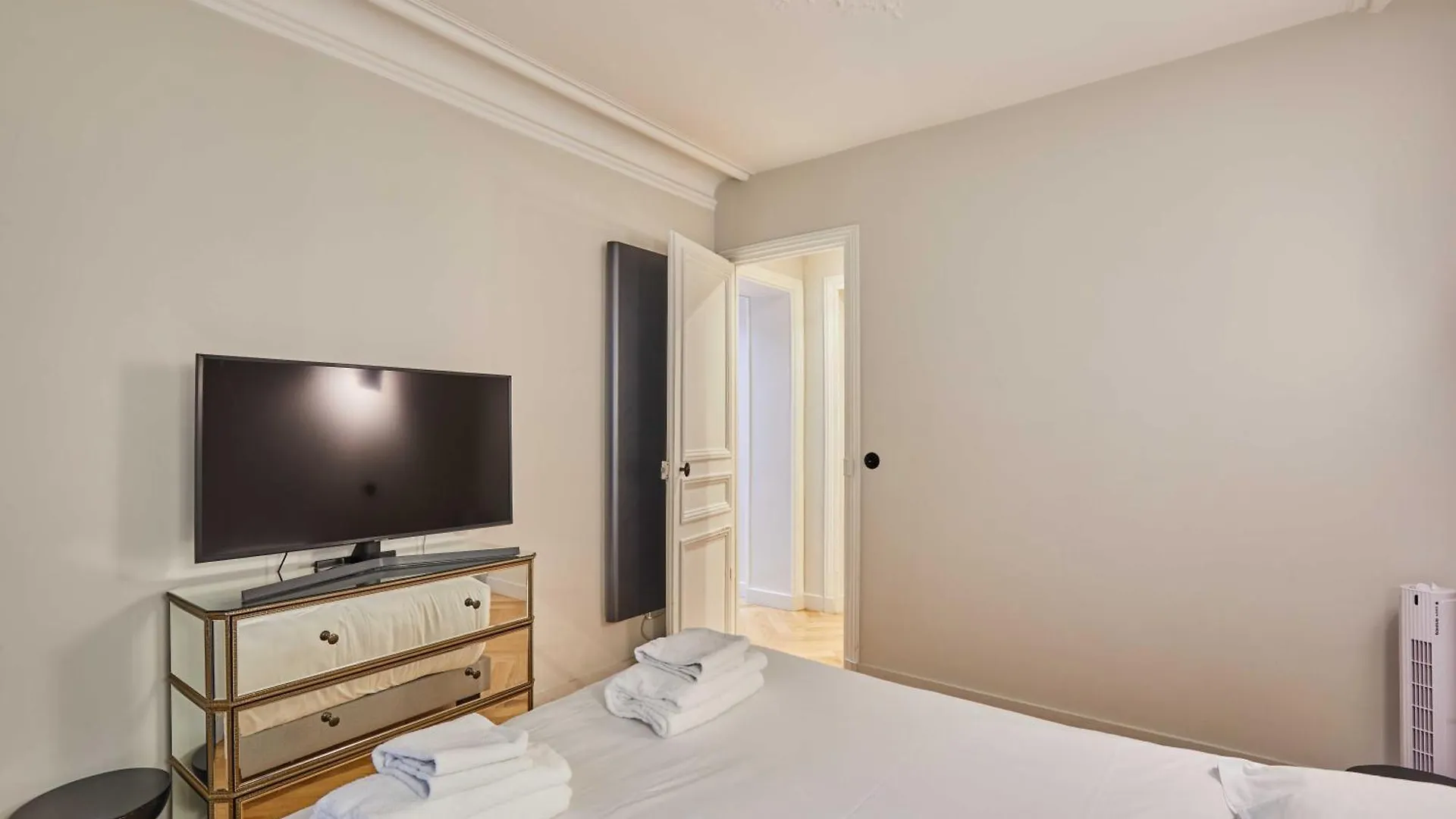 Magnificent - 3br- 8p - Batignolles *
