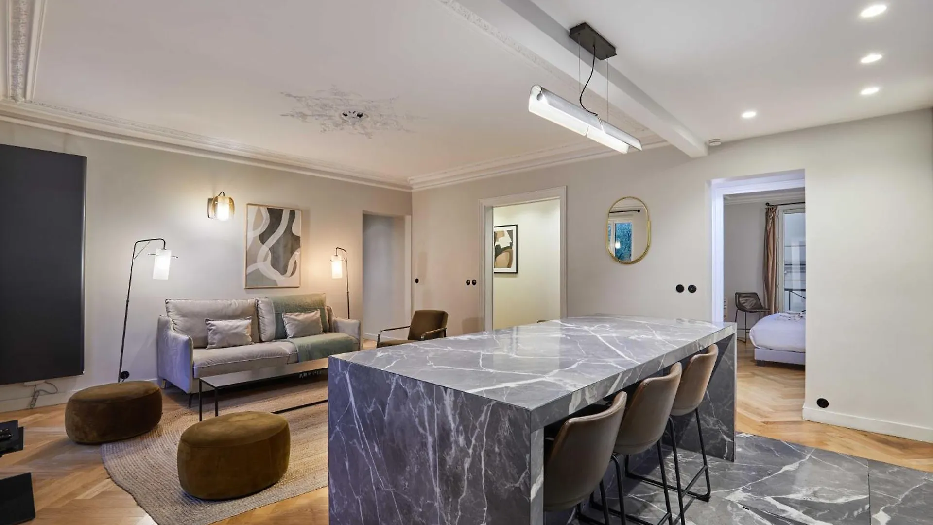 Magnificent - 3br- 8p - Batignolles Париж