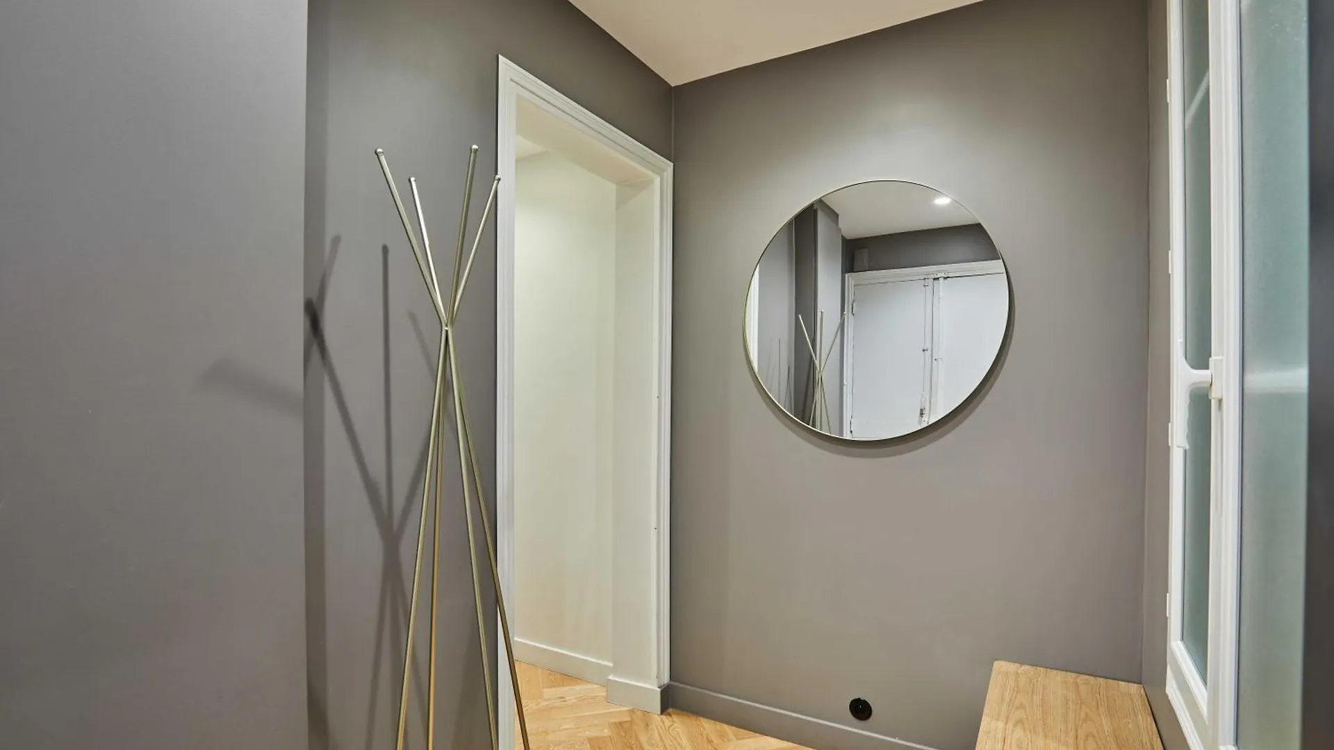 Magnificent - 3br- 8p - Batignolles * Париж