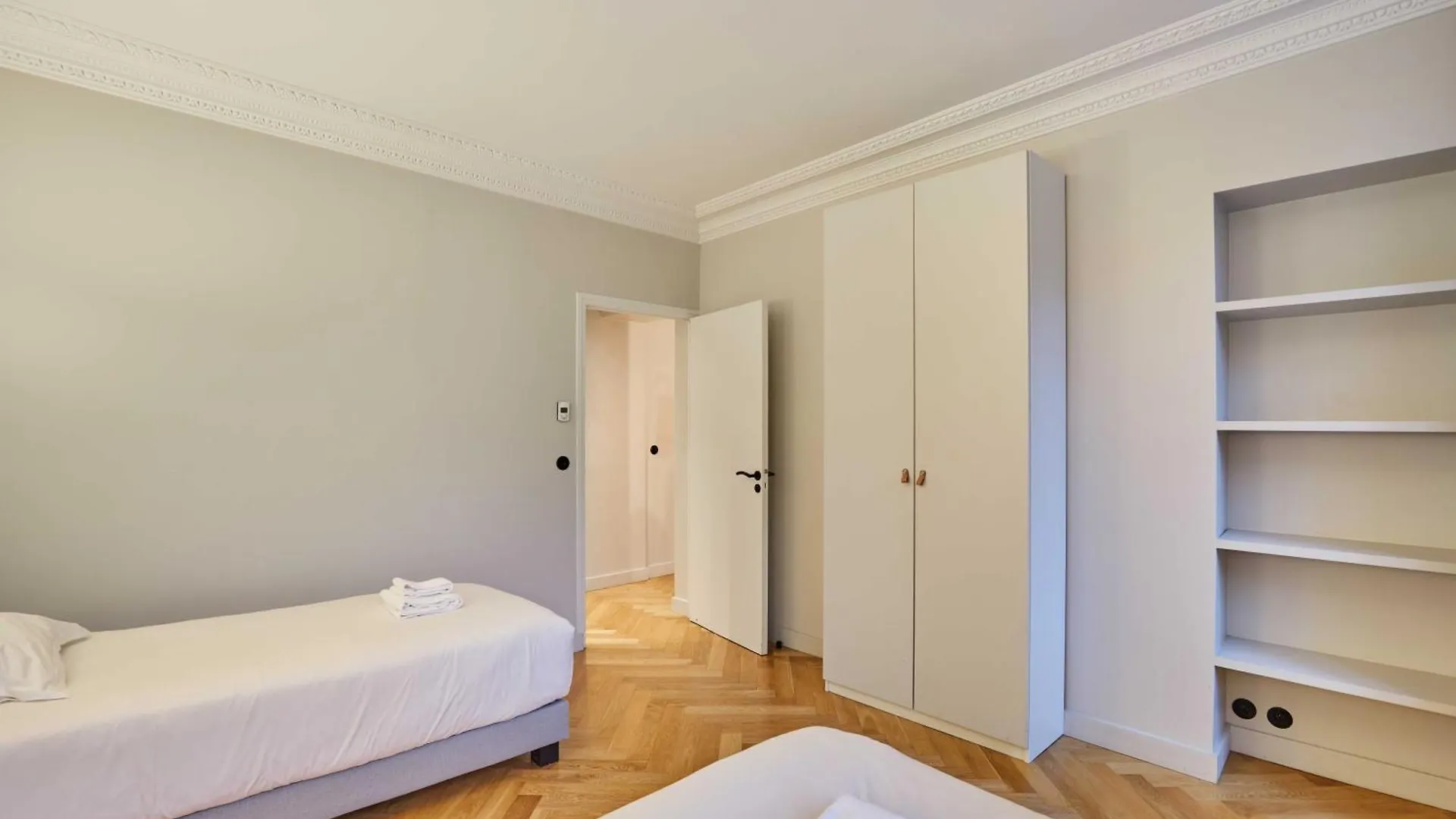 アパート Magnificent - 3br- 8p - Batignolles