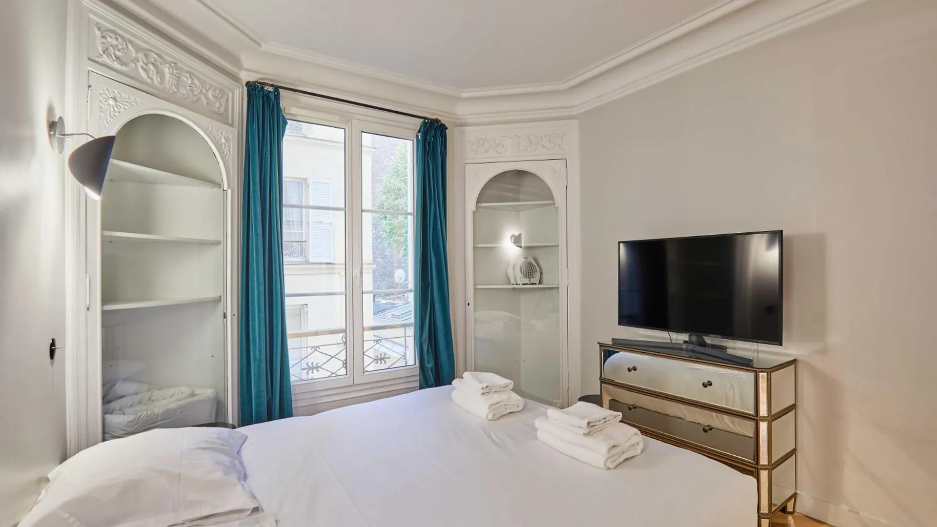 Magnificent - 3br- 8p - Batignolles * Париж
