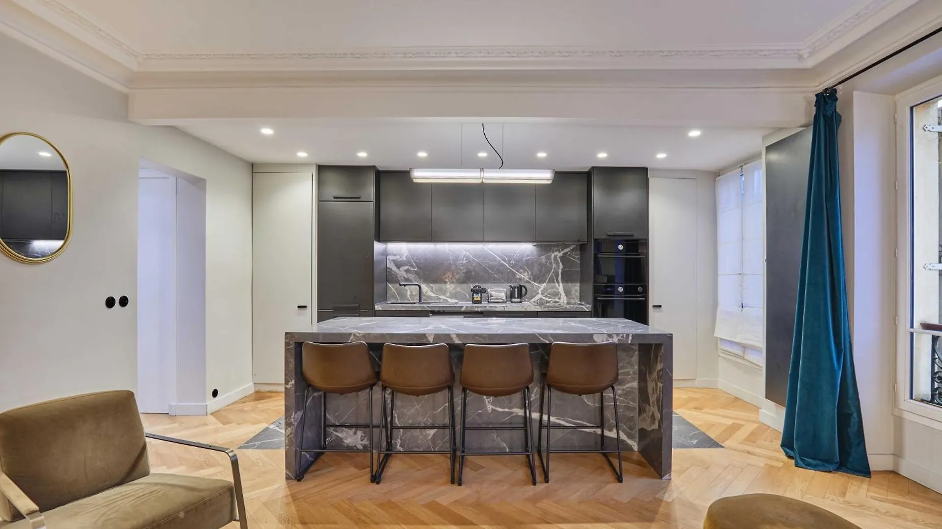 アパート Magnificent - 3br- 8p - Batignolles